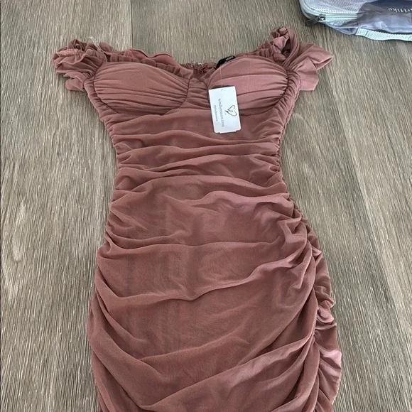 miu miu pink mini dress 22222222_426f27af-ce69-469a-aba0-c32ed3104783_1024x1024.png?v=1758296367